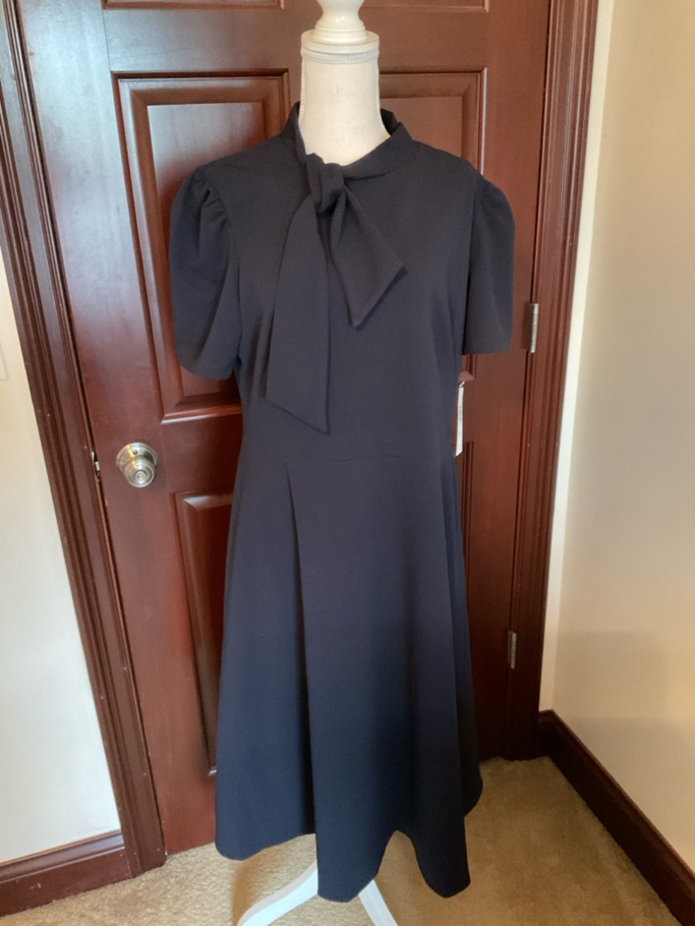 Maggy London Navy Dress. Sz. 14 NWT